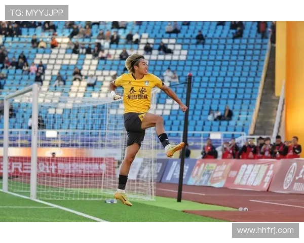 果然视频丨雨夜 10 人鏖战！泰山城建客场补时遭绝杀惜败